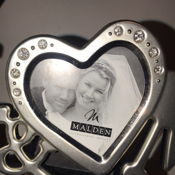 NWOT Mr & Mrs Picture Frame - Picture 2 of 6